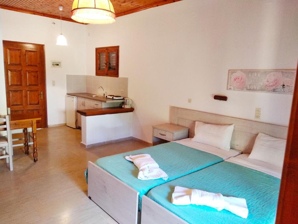 Alex Katerina Apartments Peroulades  Bagian luar foto