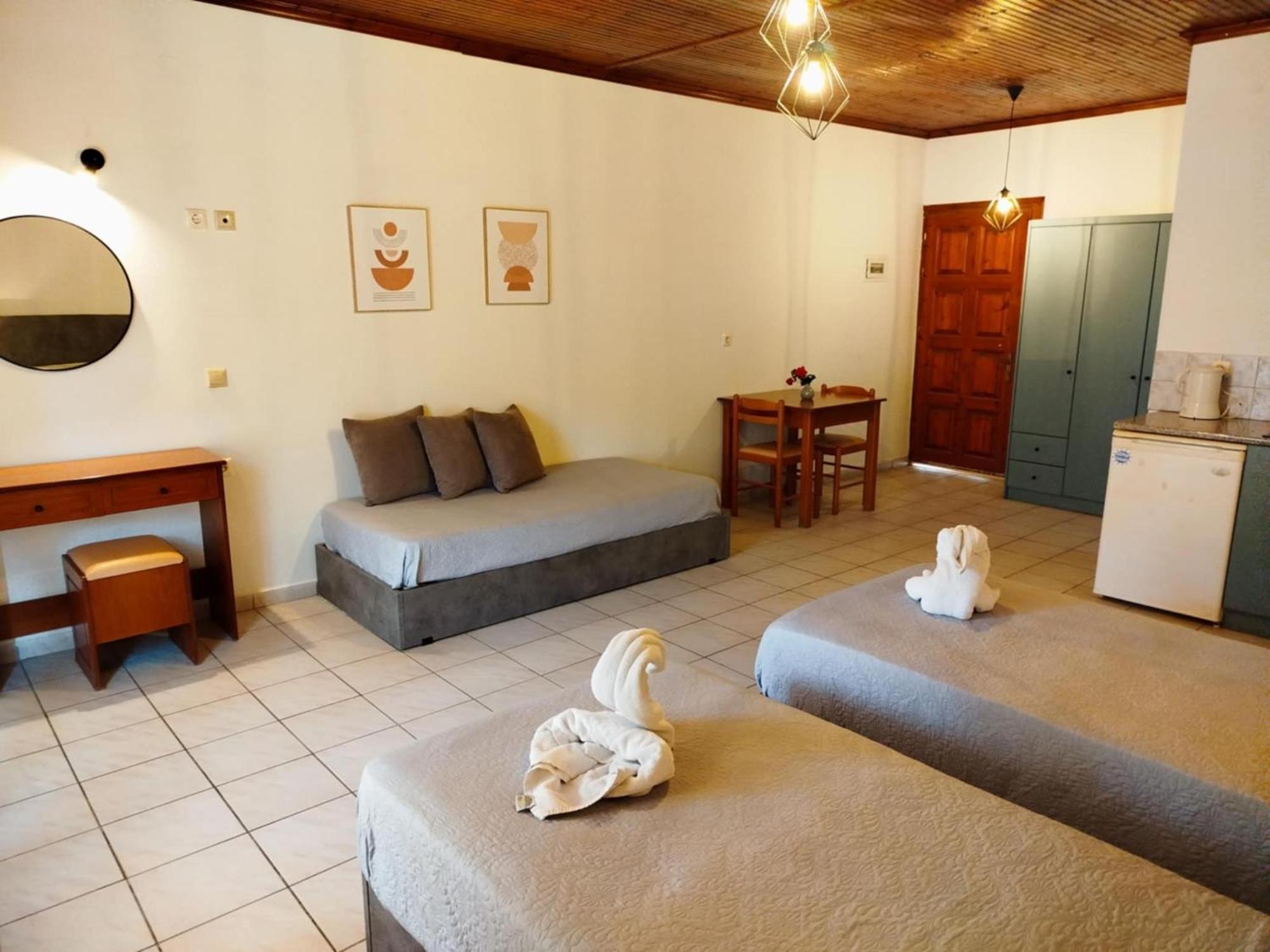 Alex Katerina Apartments Peroulades  Bagian luar foto